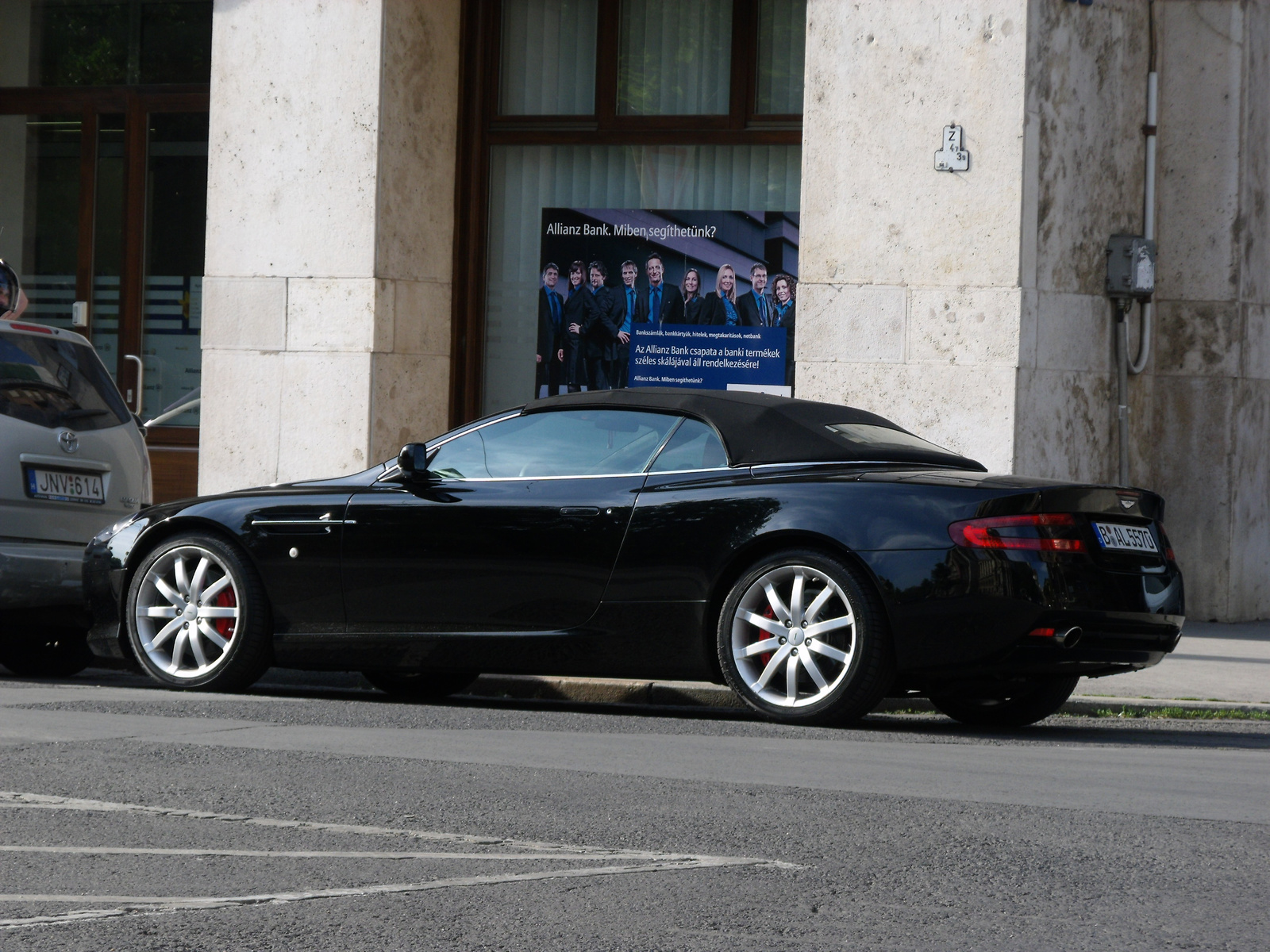 Aston Martin DB9 Volante