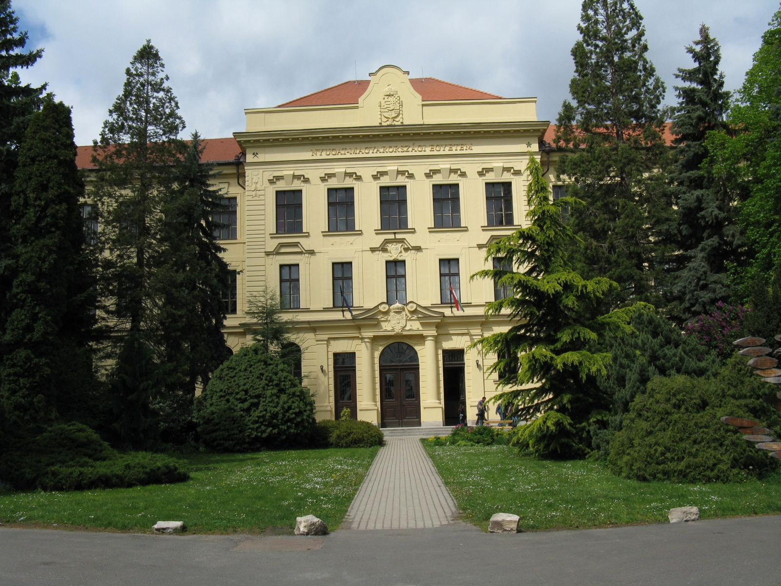 Nyugat-Magyarországi Egyetem