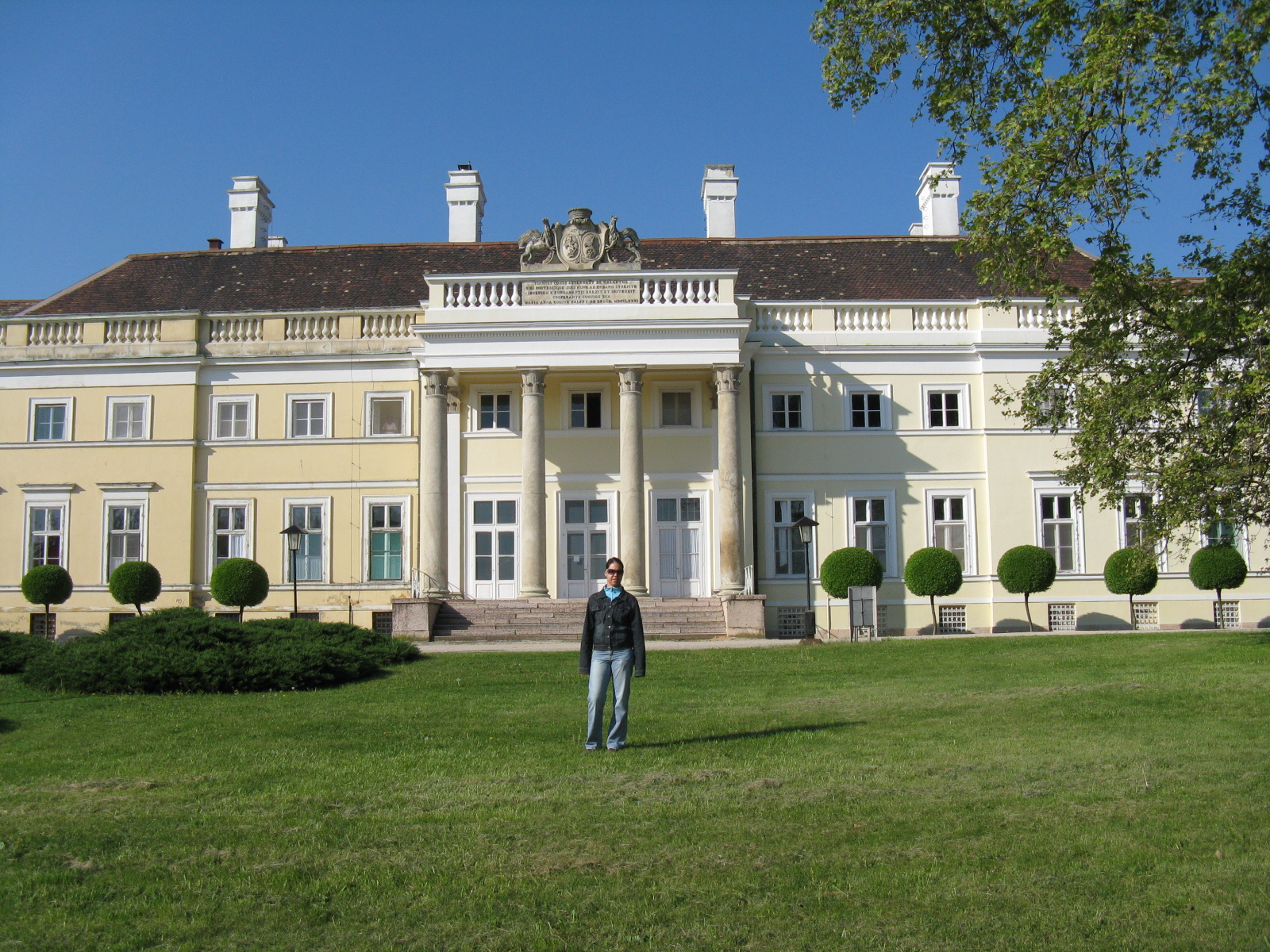 Csákvár - Eszterházy kastély