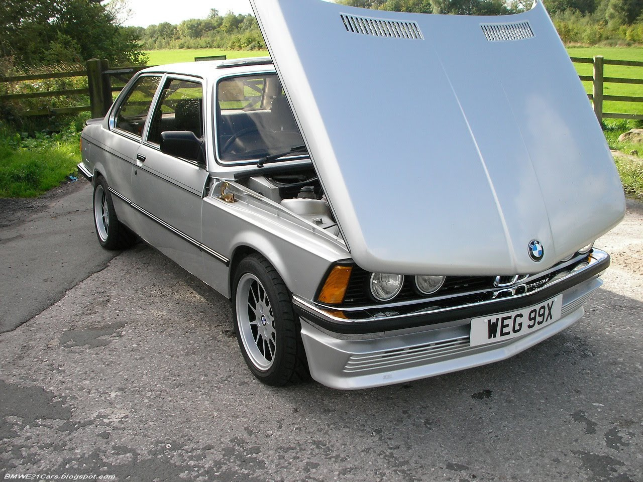 BMW-E21-323I (3)