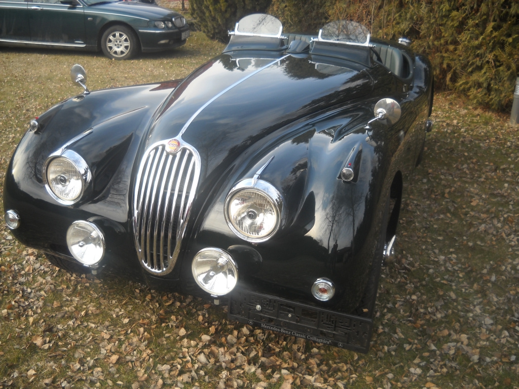 Jaguar XK140 MC Roadster