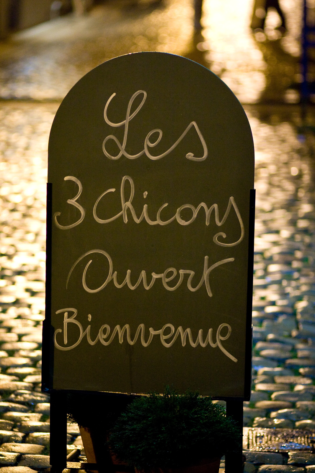 A 3 Chicons étterem táblája