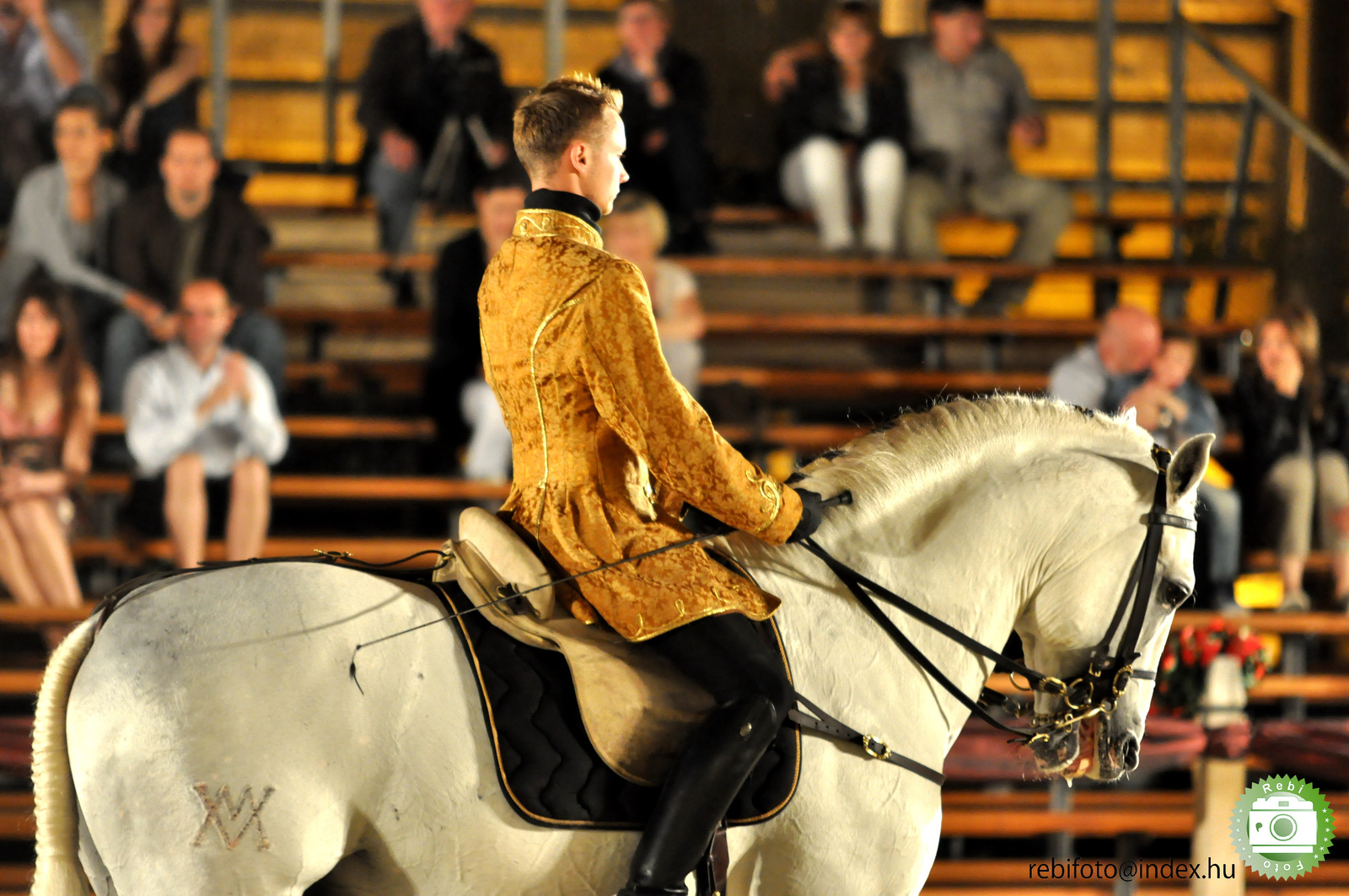 epona spanyol lovasiskola