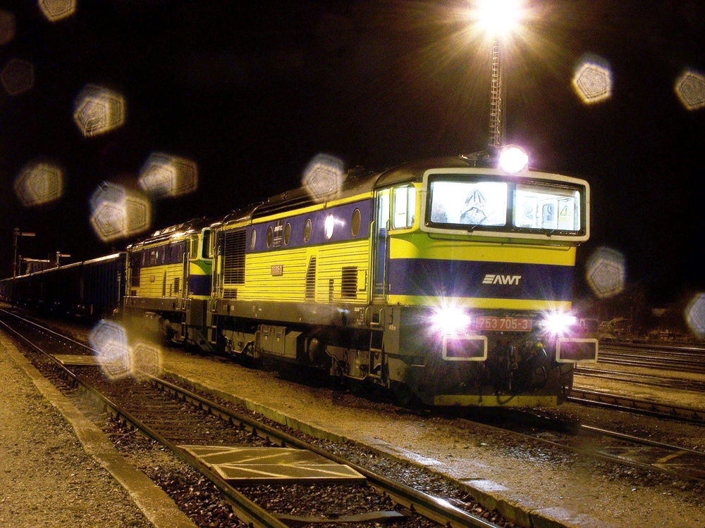 753 705 - 3 + 753 703 - 4 Bátaszék (2010.11.08).