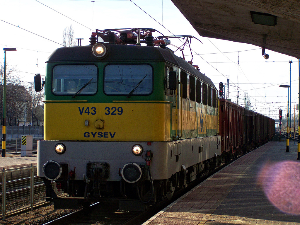 V43 - 329 Győr (2010.12.23)01.
