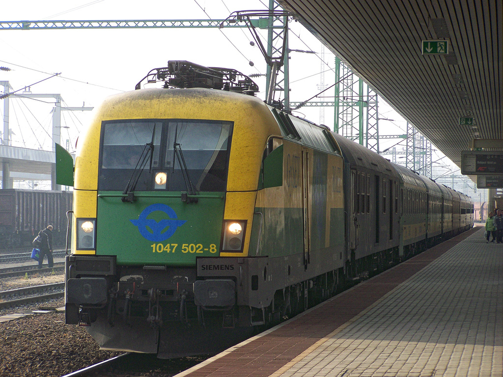 1047 502 - 8 Kelenföld (2010.11.04)01.