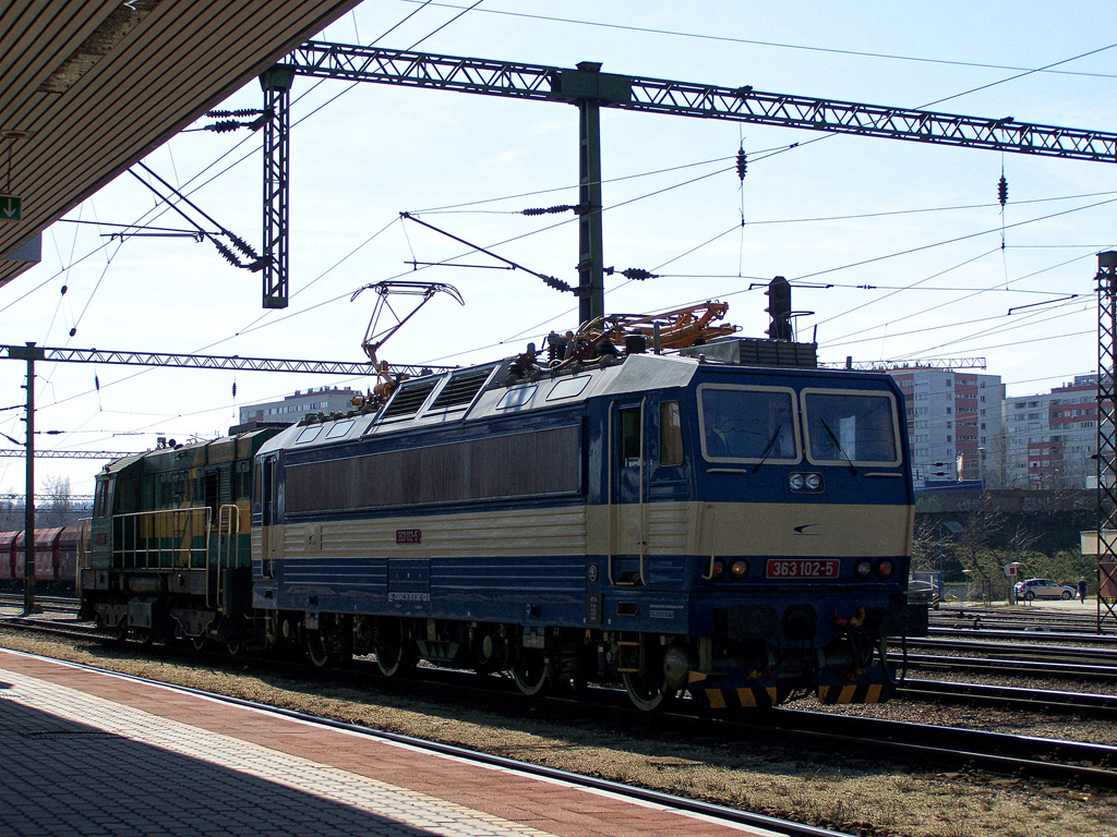 363 102 - 5 + 740 148 - 2 Kelenföld (2011.03.24).