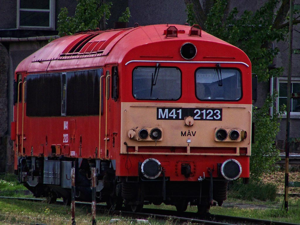 M41 - 2123 Dombóvár (2011.05.10)01.