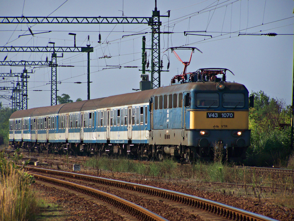 V43 - 1070 Rétszilas (2011.08.03).