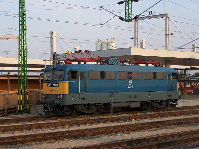 V43 - 1014 BP Kelenföld (2009.08.26).02.