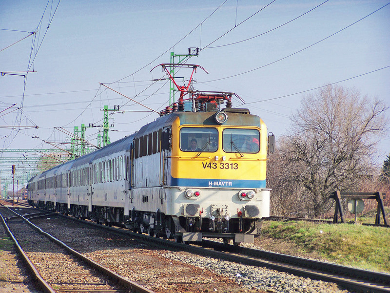 V43 - 3313 Sárbogárd (2010.03.20).