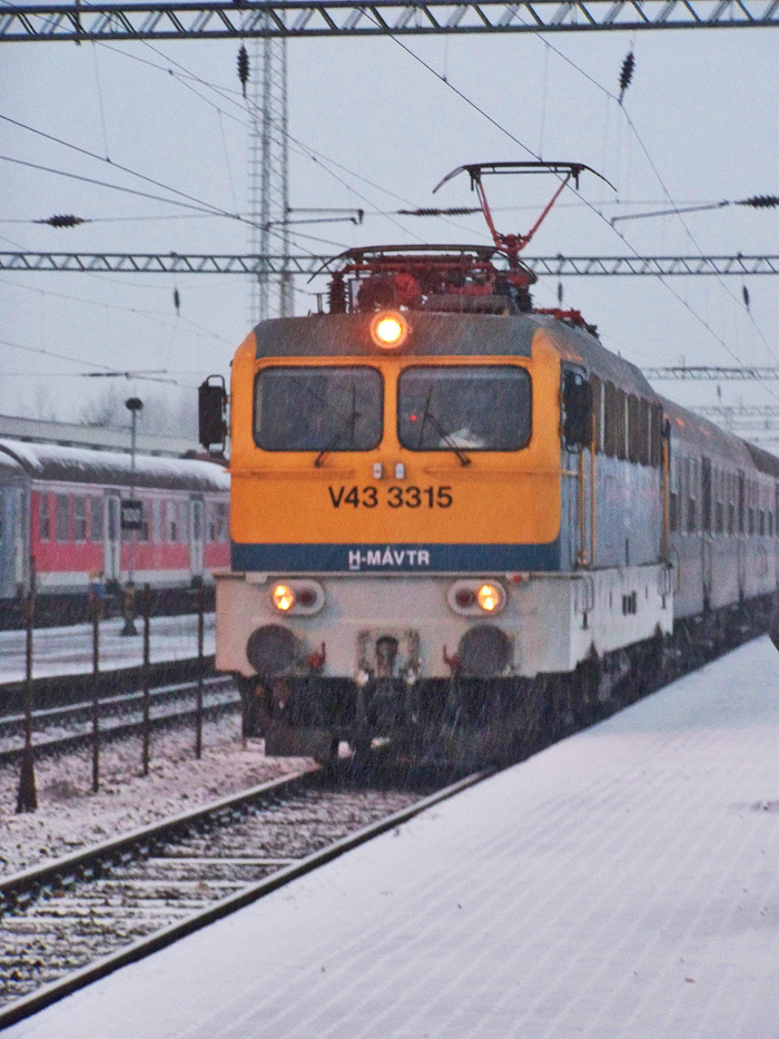 V43 - 3315 Dombóvár (2009.12.14).