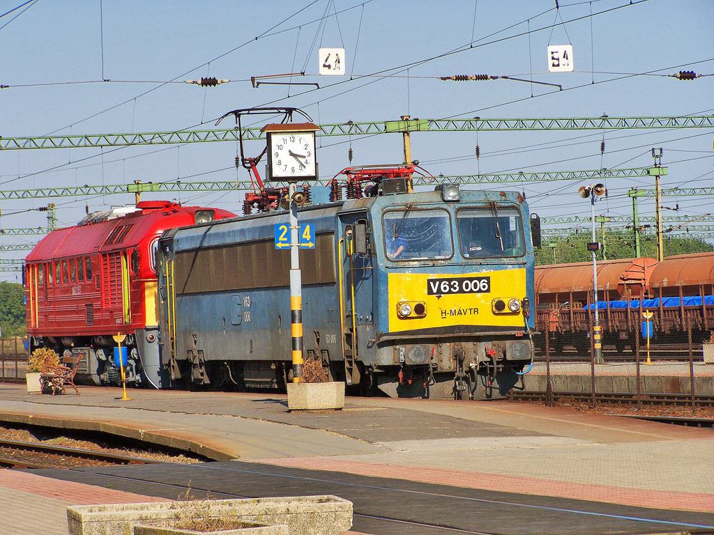 V63 - 006 Dombóvár (2009.10.05)01.