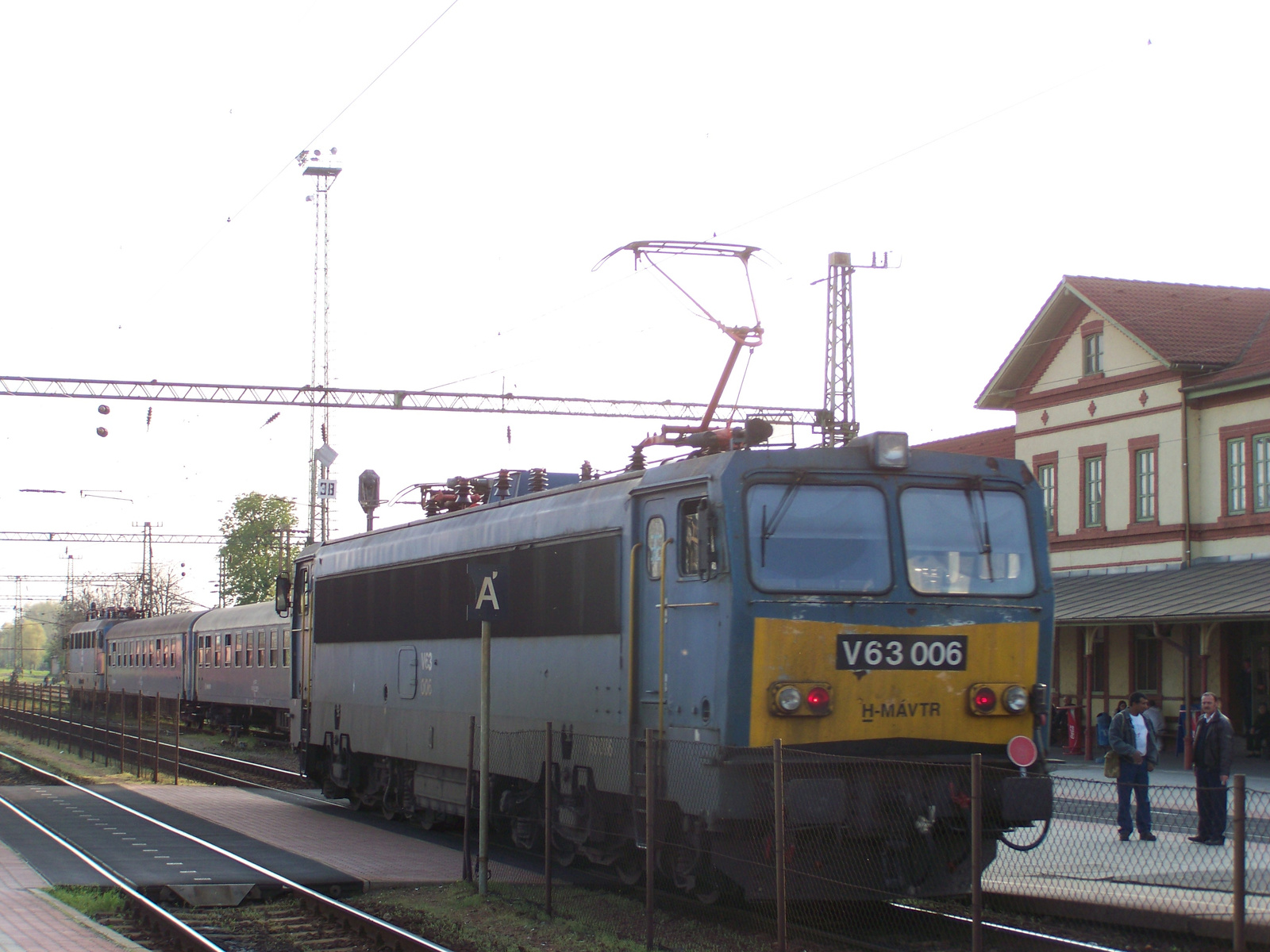 V63 - 006 Dombóvár (2010.04.20)02