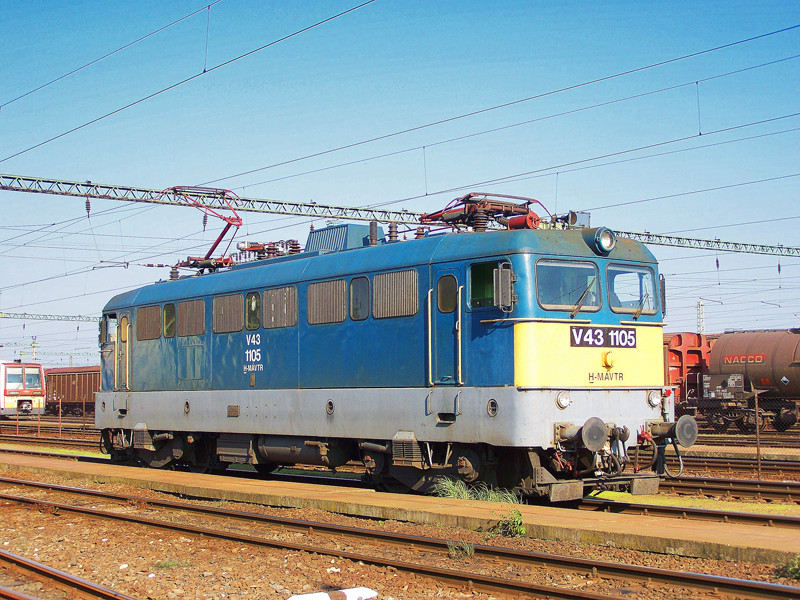 V43 - 1105 Dombóvár (2010.09.23)02