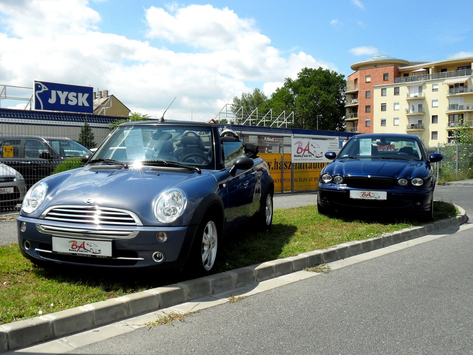 Mini One + Jaguar X-tipe