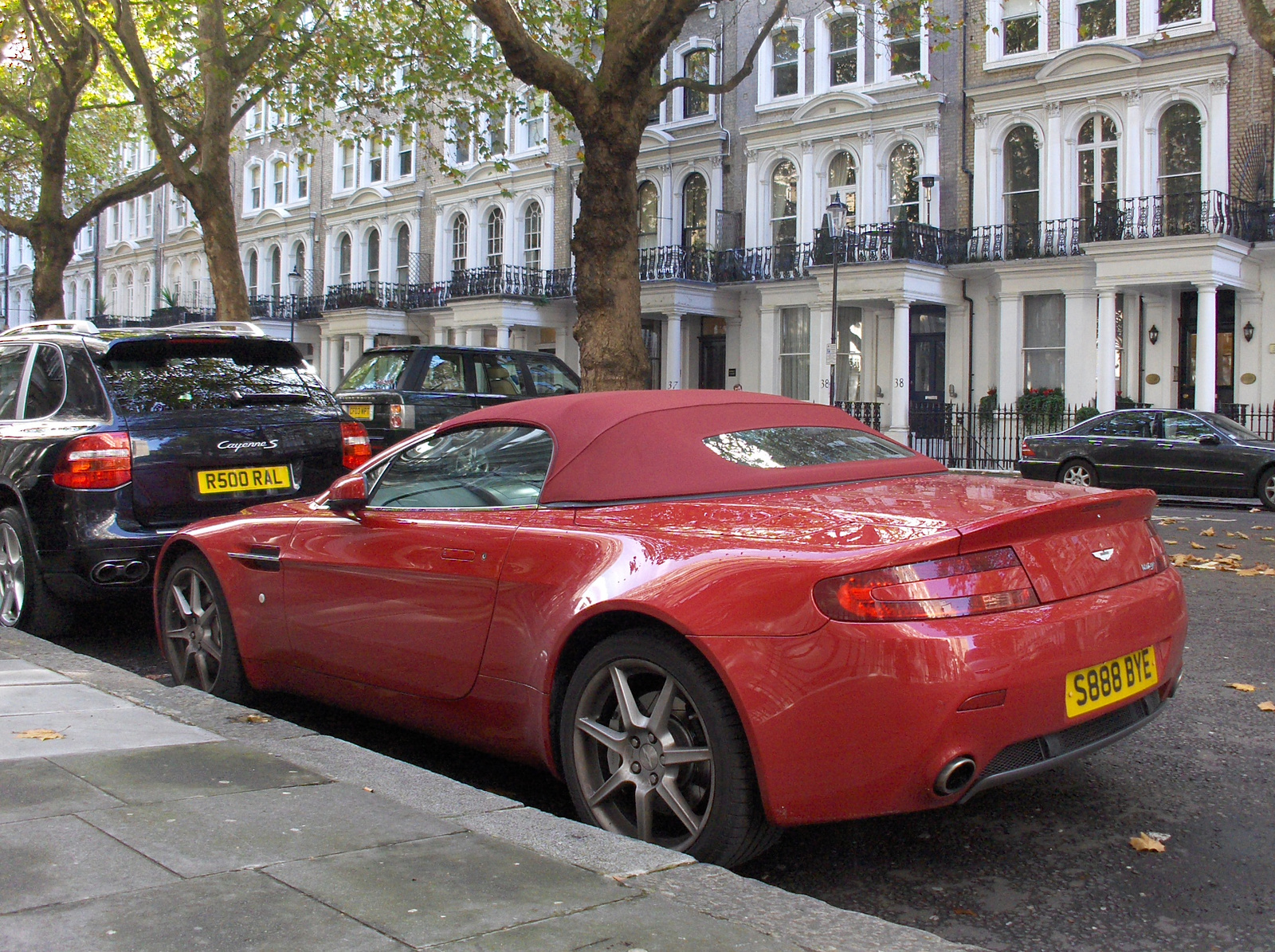 Aston Martin V8 Vantage Roadster