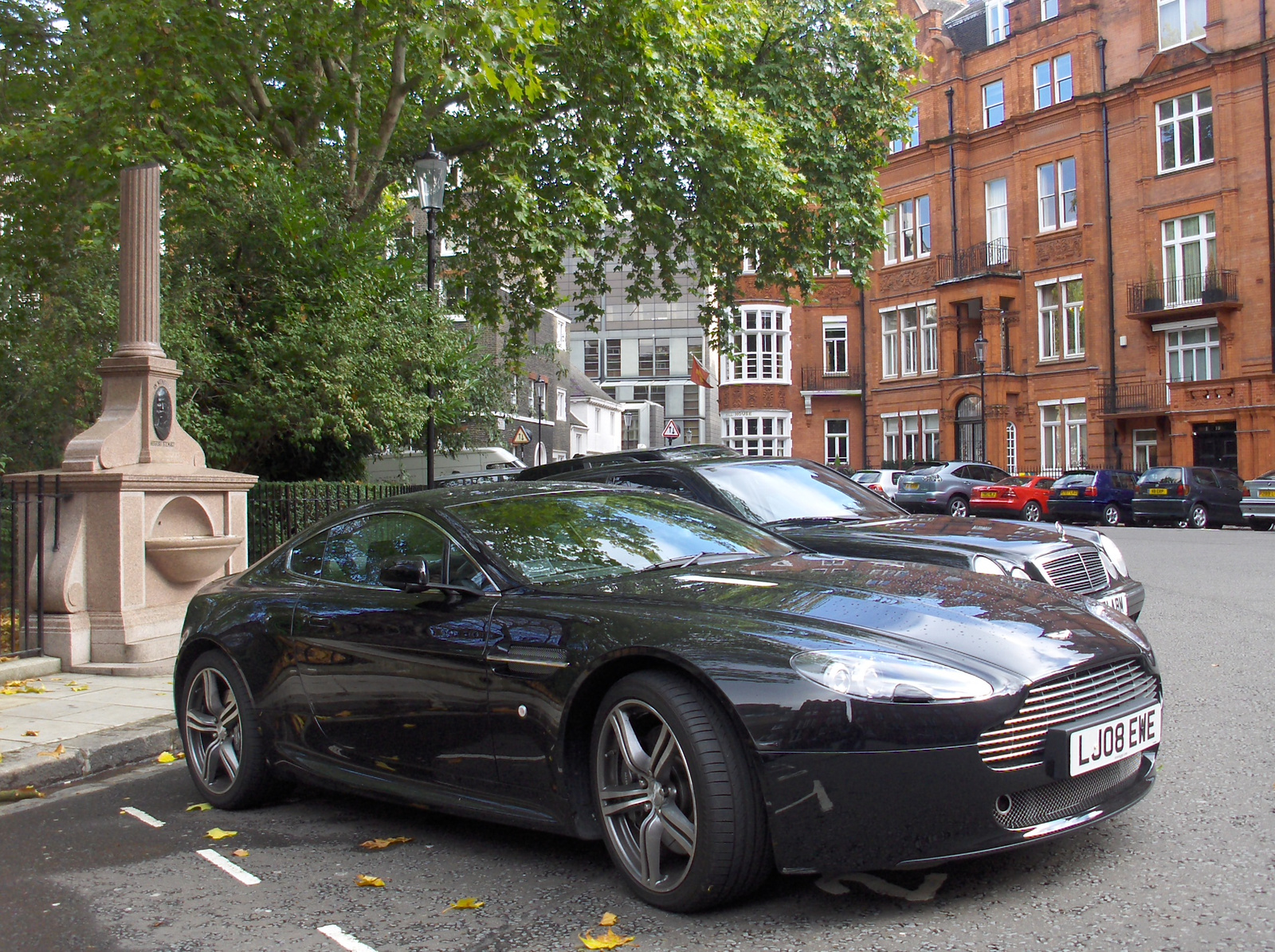 Aston Martin V8 Vantage