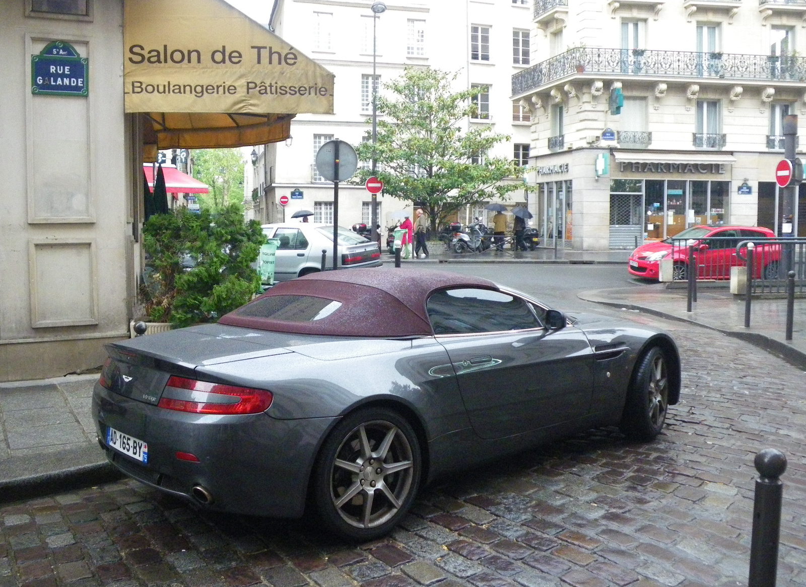 Aston Martin Vantage Roadster