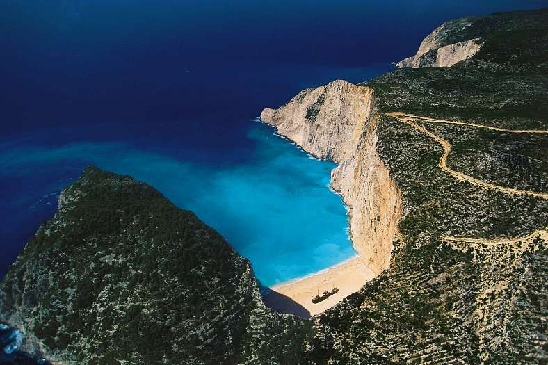 Bateau échoué au nord de l'ile de Zakinthos