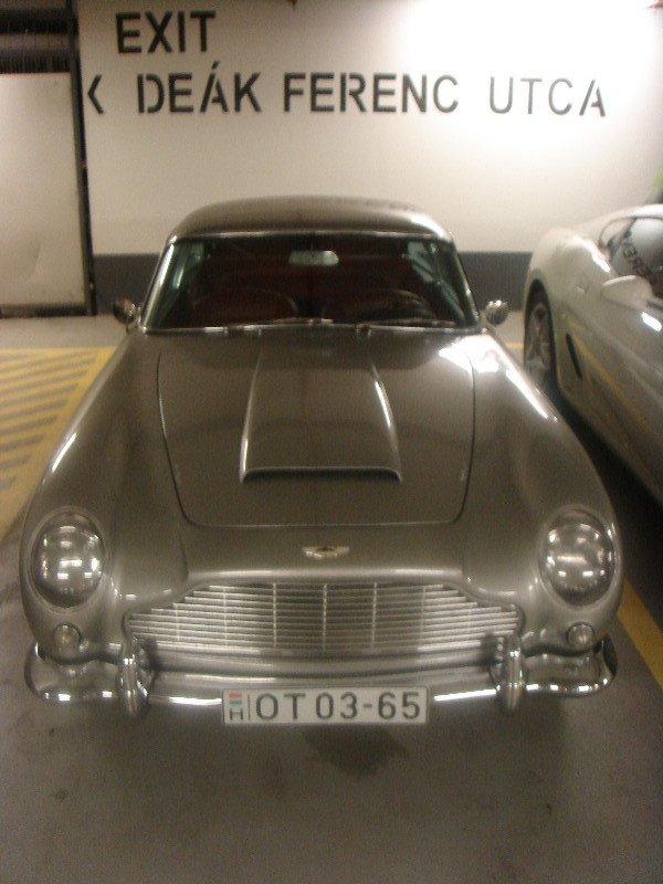 Aston Martin DB5