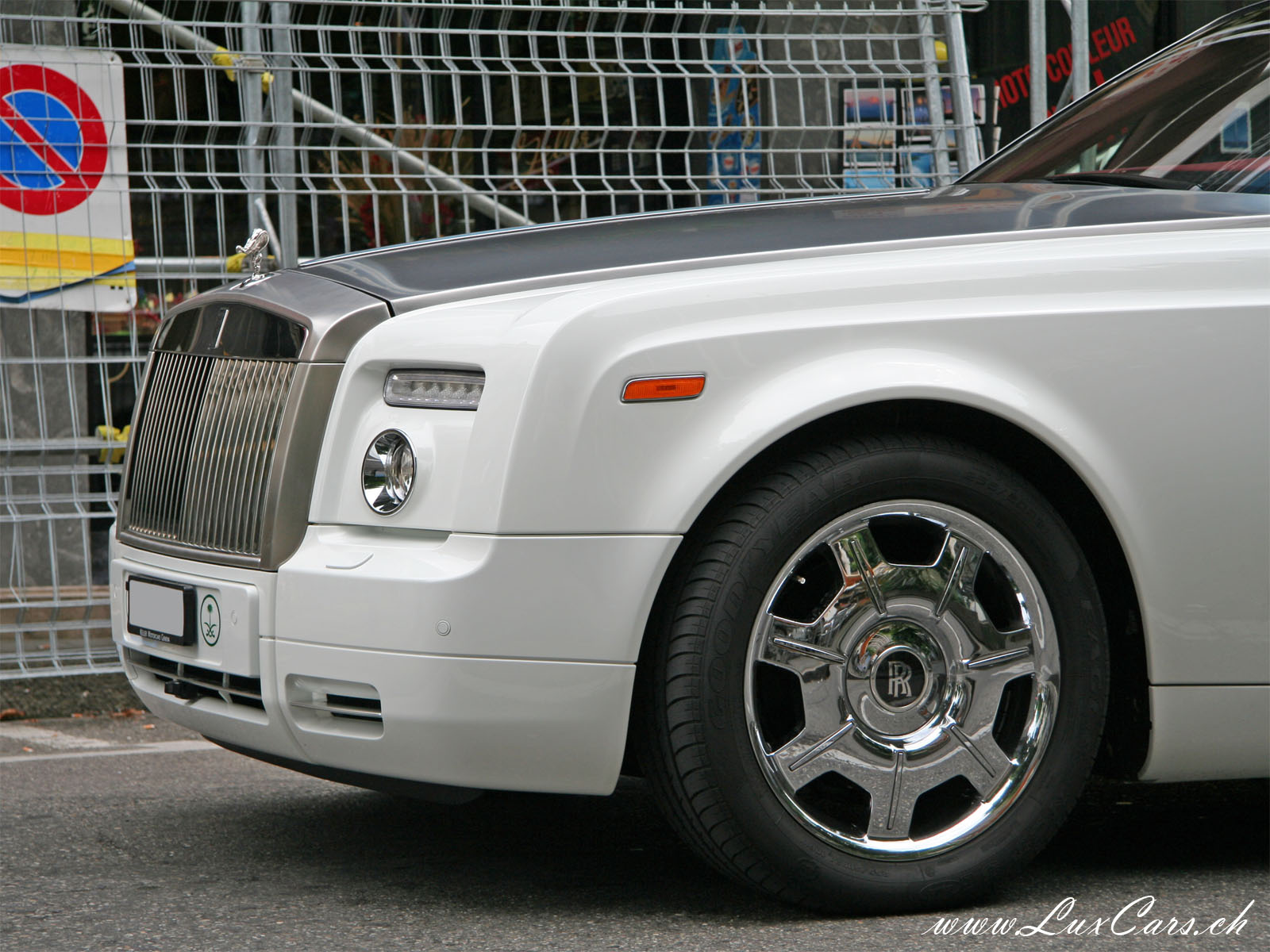 ROLLS ROYCE DROPHEAD CABRIO