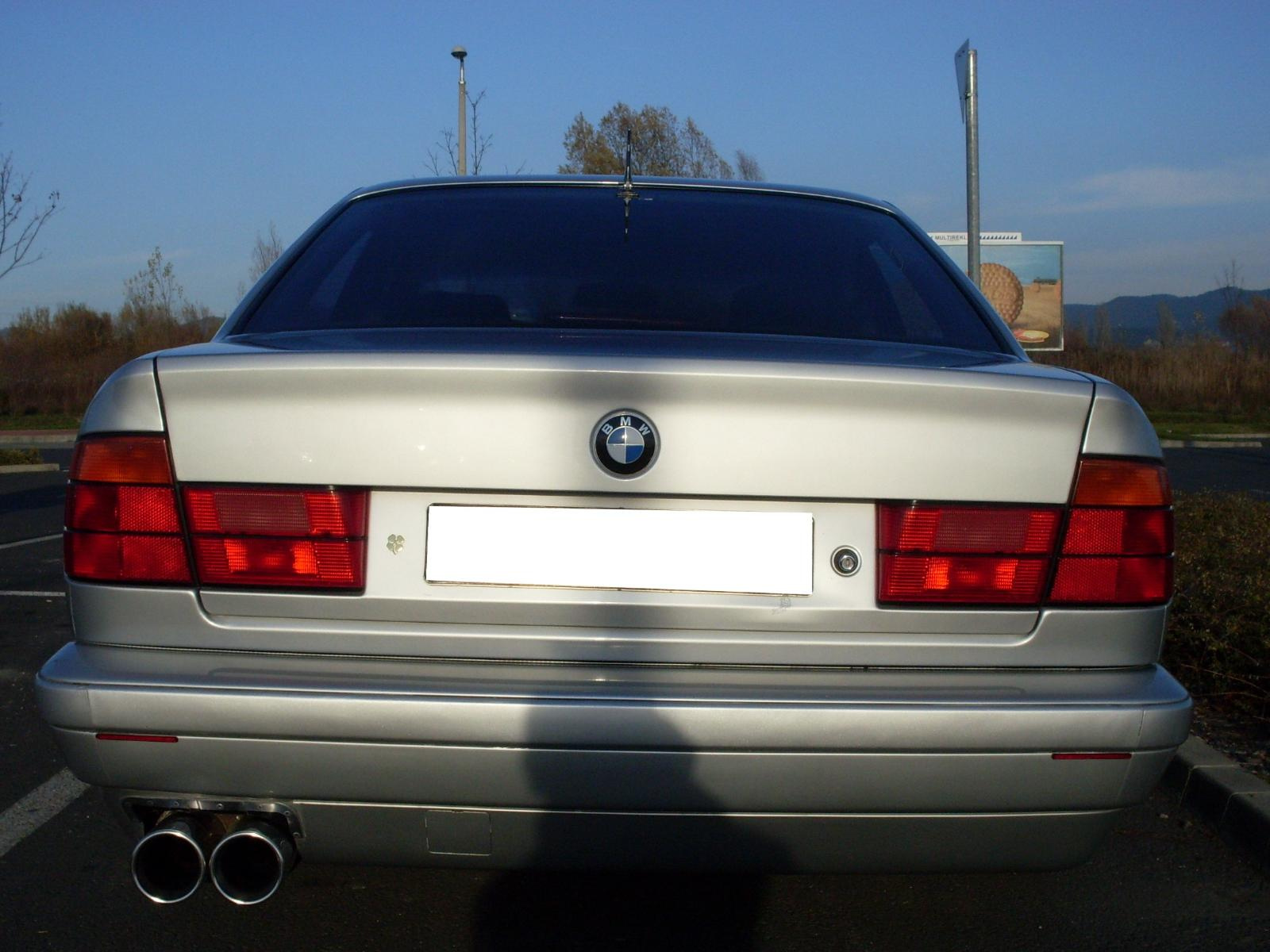 BMW 520i (e34)