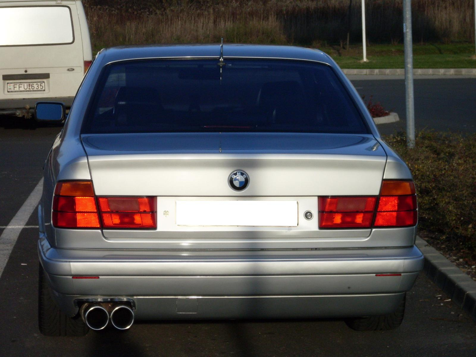 BMW 520i (e34)