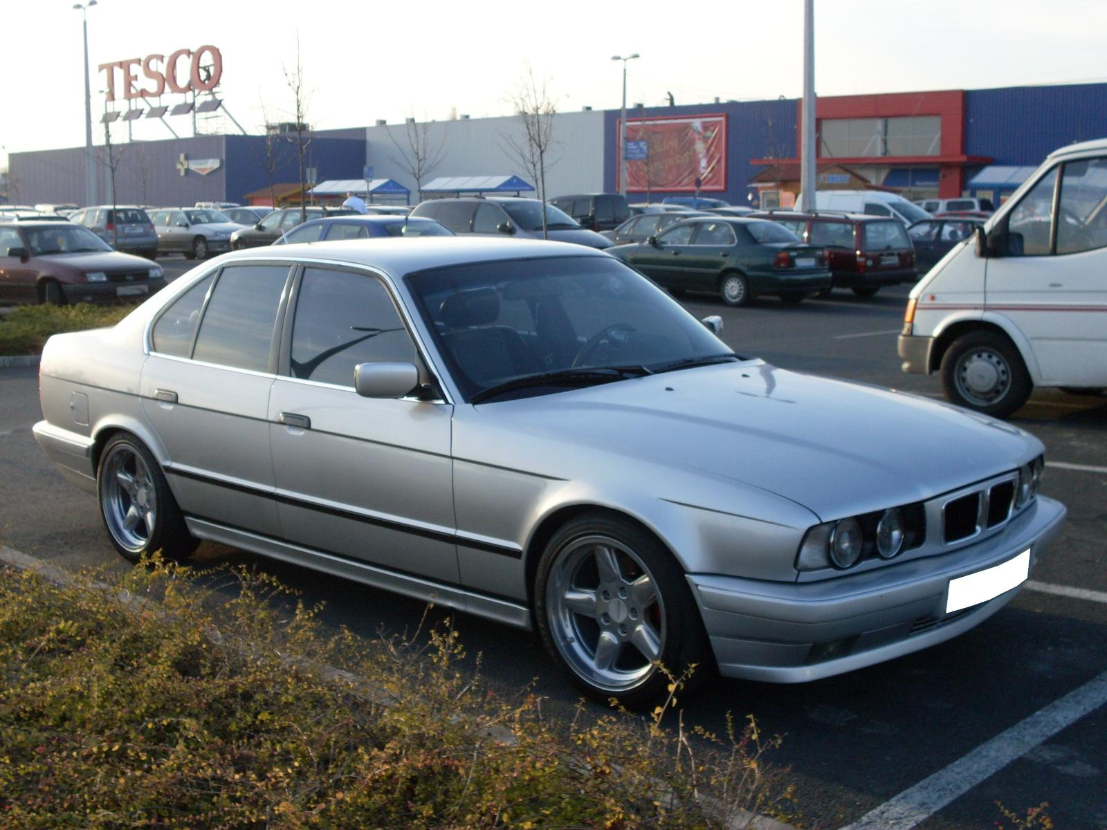 BMW 520i (e34)