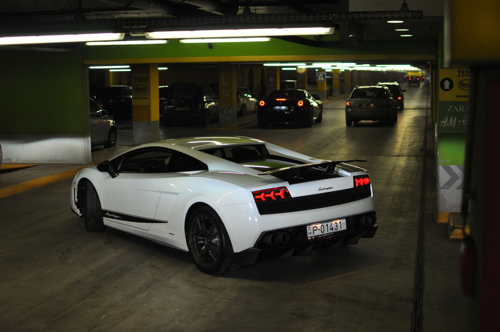 Dupla 176 Gallardo LP570 & Ferrari 599