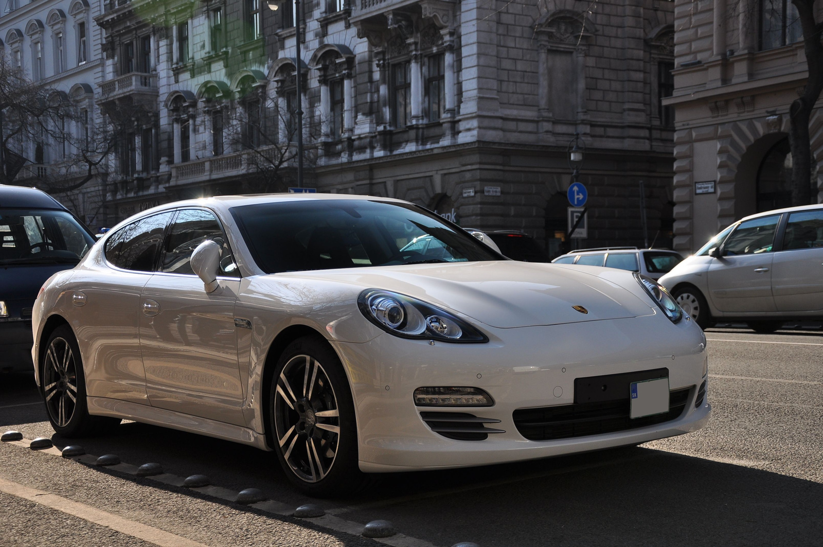 Porsche Panamera 050