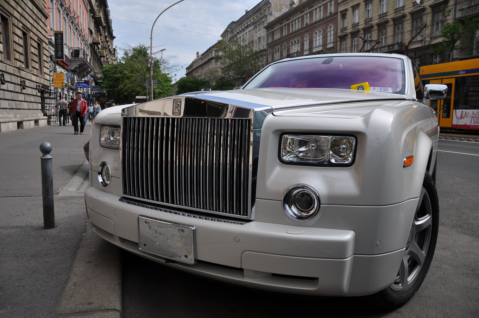 Rolls-Royce Phantom 113
