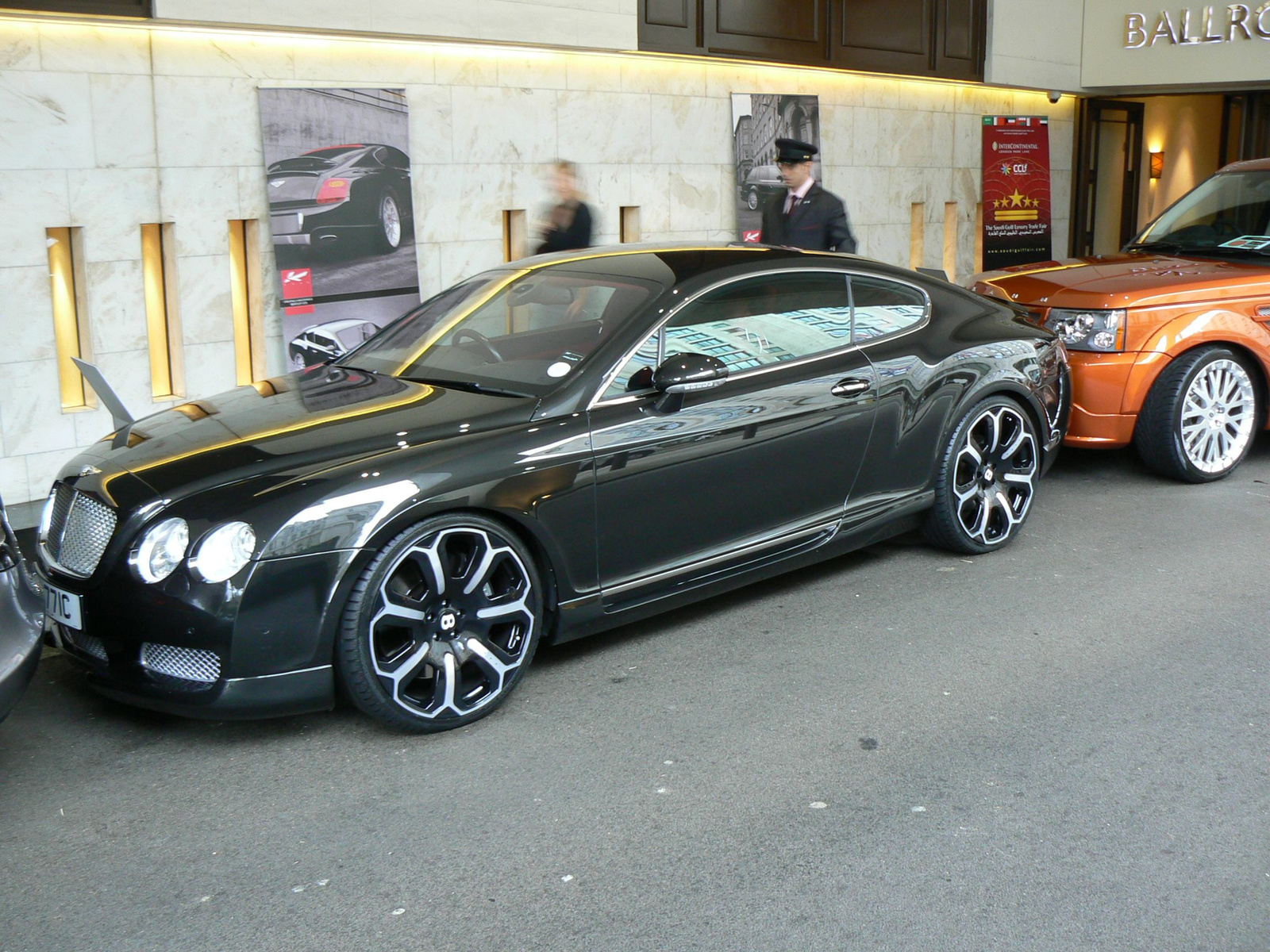(4) Bentley Continental GTS Kahn (Black Edition)