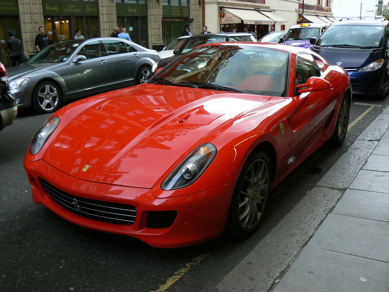 (6) Ferrari 599 GTB Fiorano