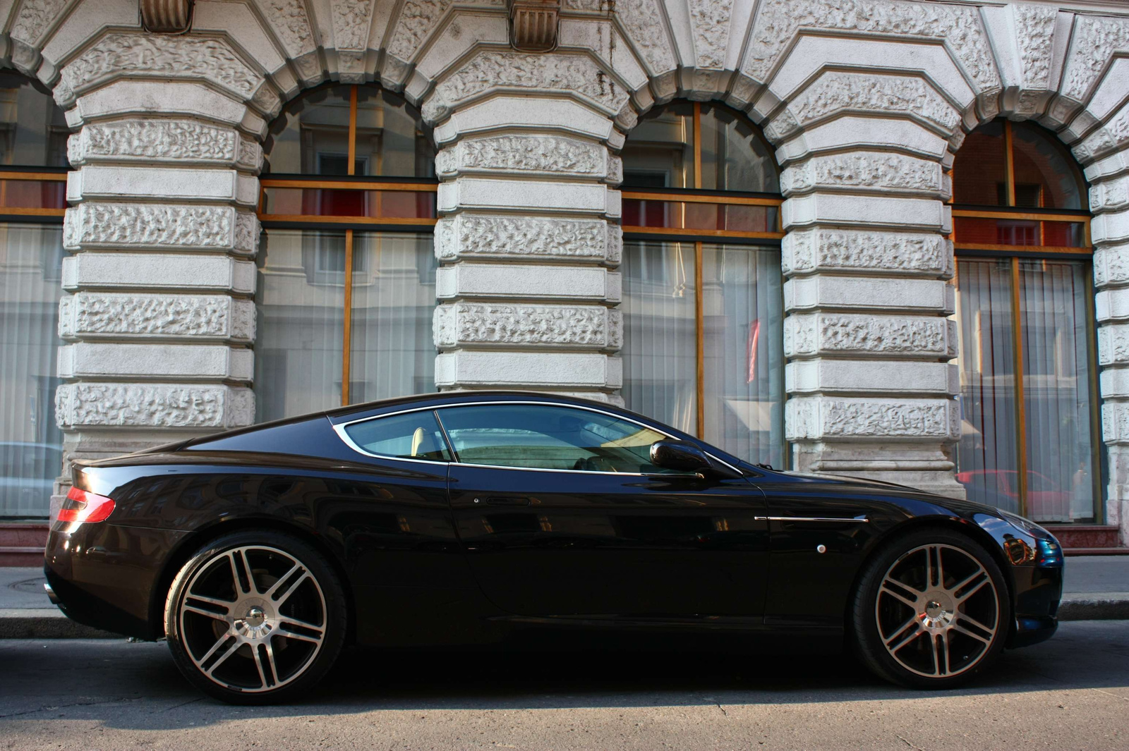 Aston Martin DB9 061