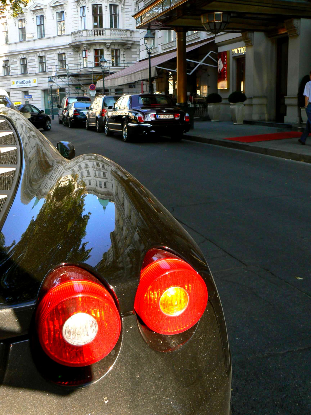 Ferrari F430 & Bentley Arnage