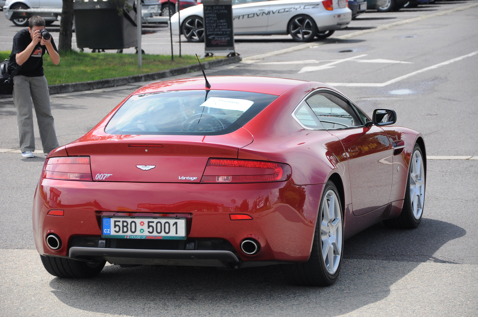 Aston Martin V8 Vantage