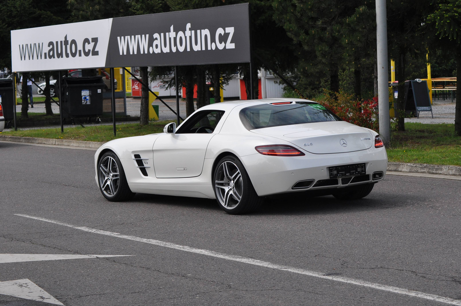 Mercedes SLS AMG