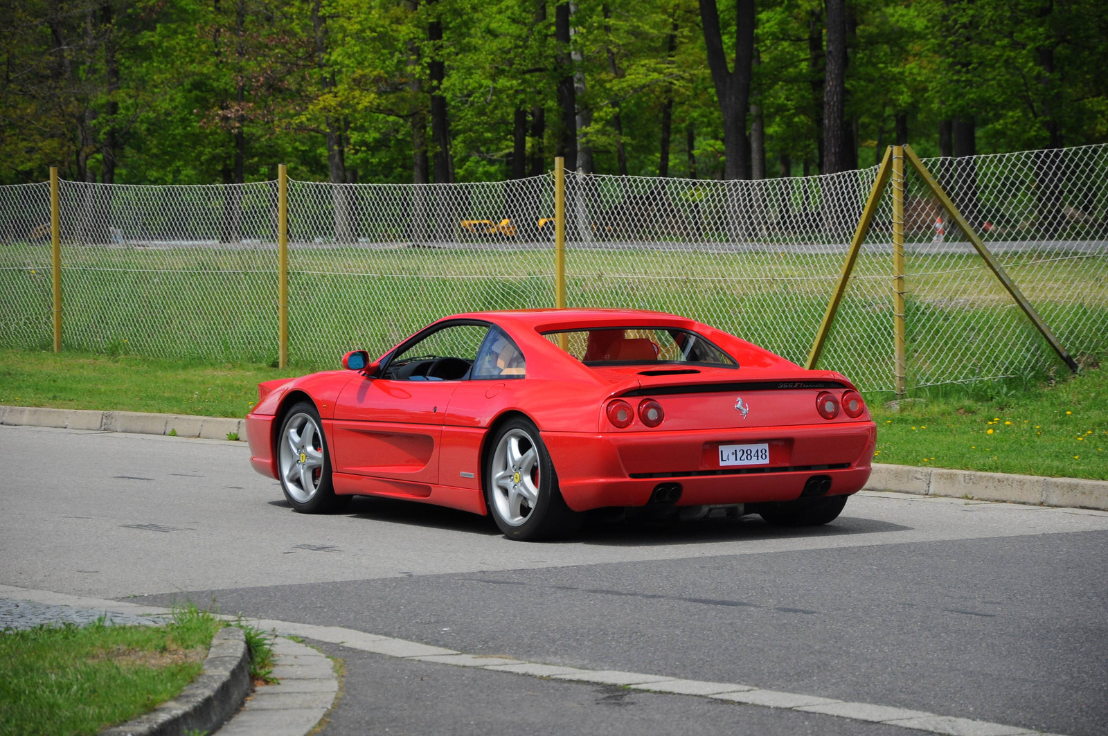 Ferrari F355