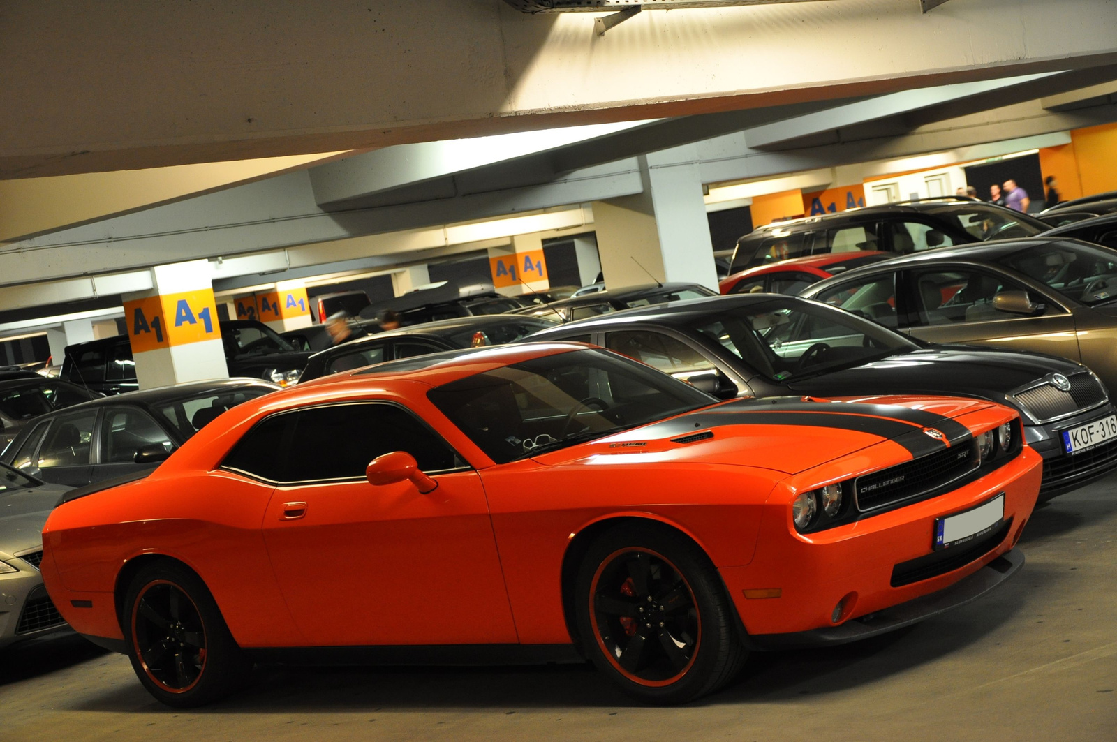 Dodge Challenger 006