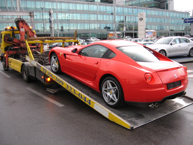 Ferrari 009