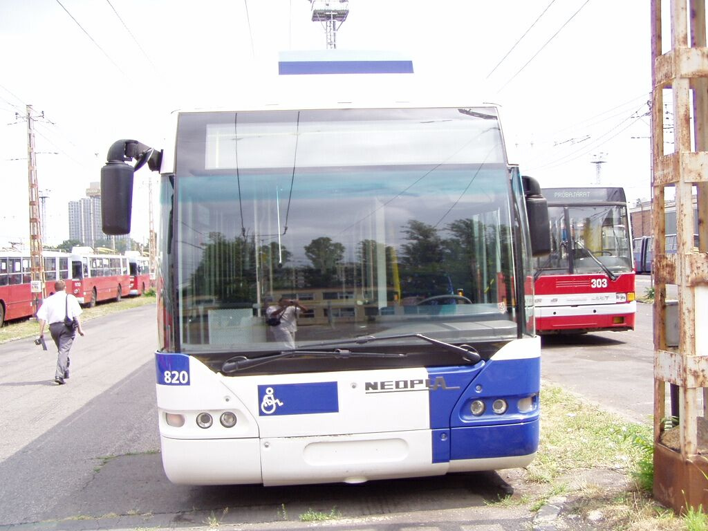 troli-neoplan-070811 (5)