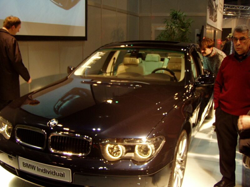 bmw-760li-01