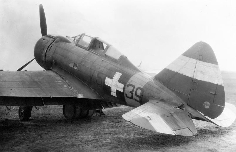 Magyar Héja vadászgép 1944 (fotó Fortepan)