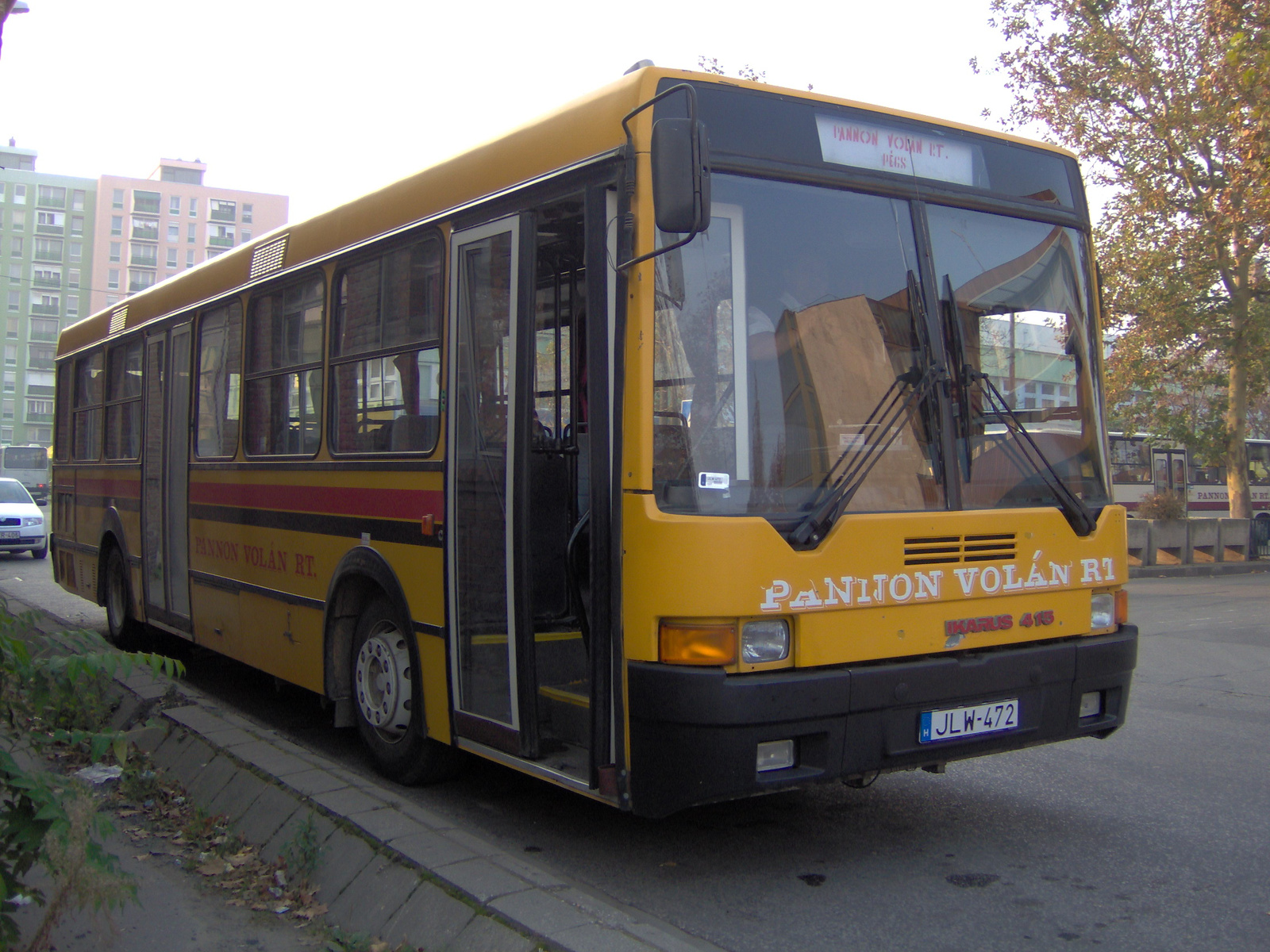 Ikarus 415-JLW-472-Pécs