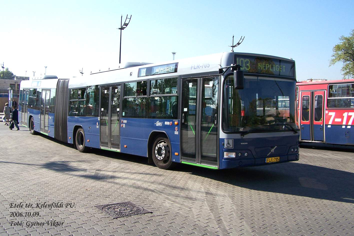 Busz FLR-705 4