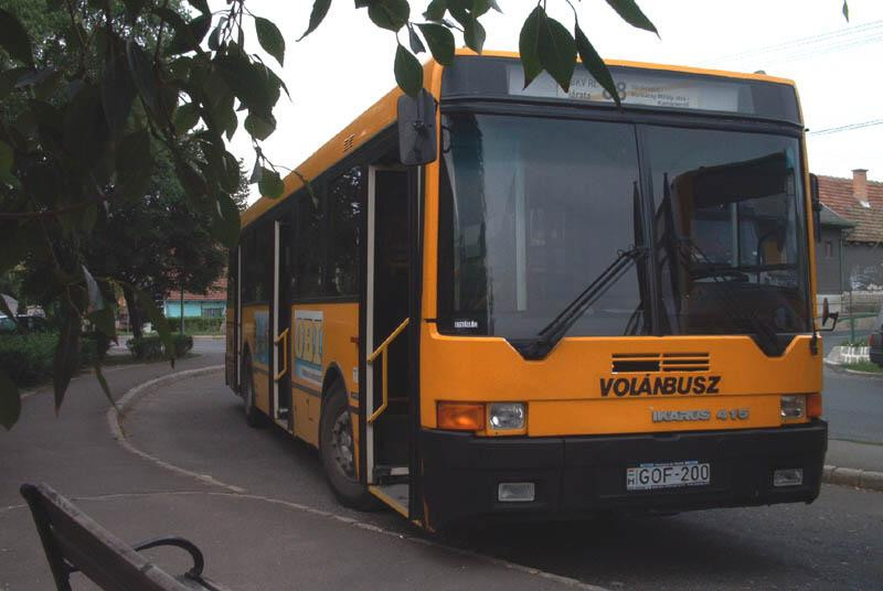 Busz GOF-200
