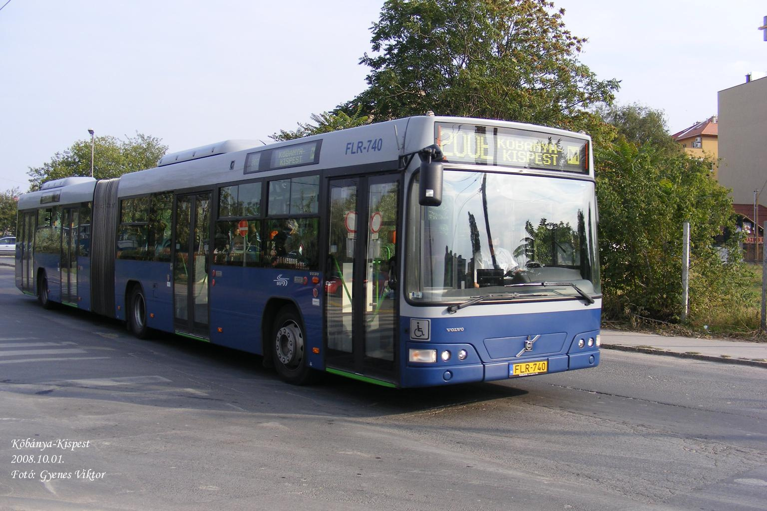 Busz FLR-740