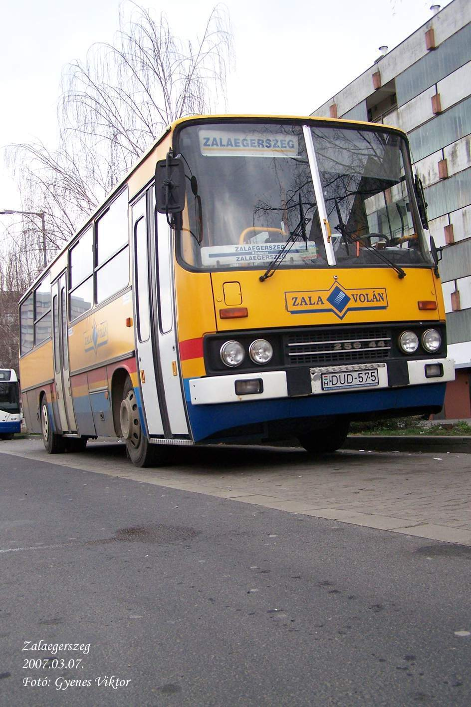 Ikarus 256-44-DUD-575 6