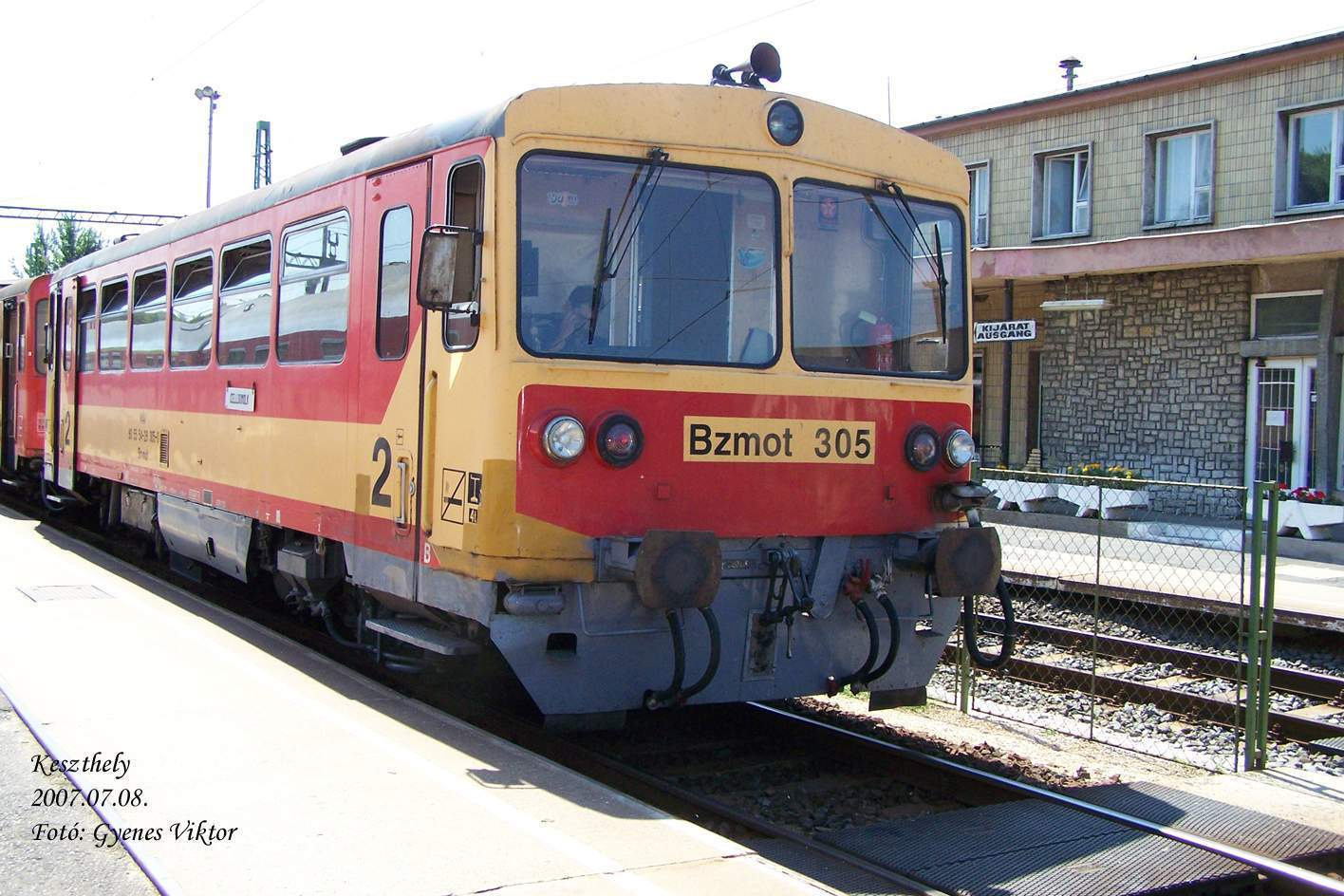 Bzmot305